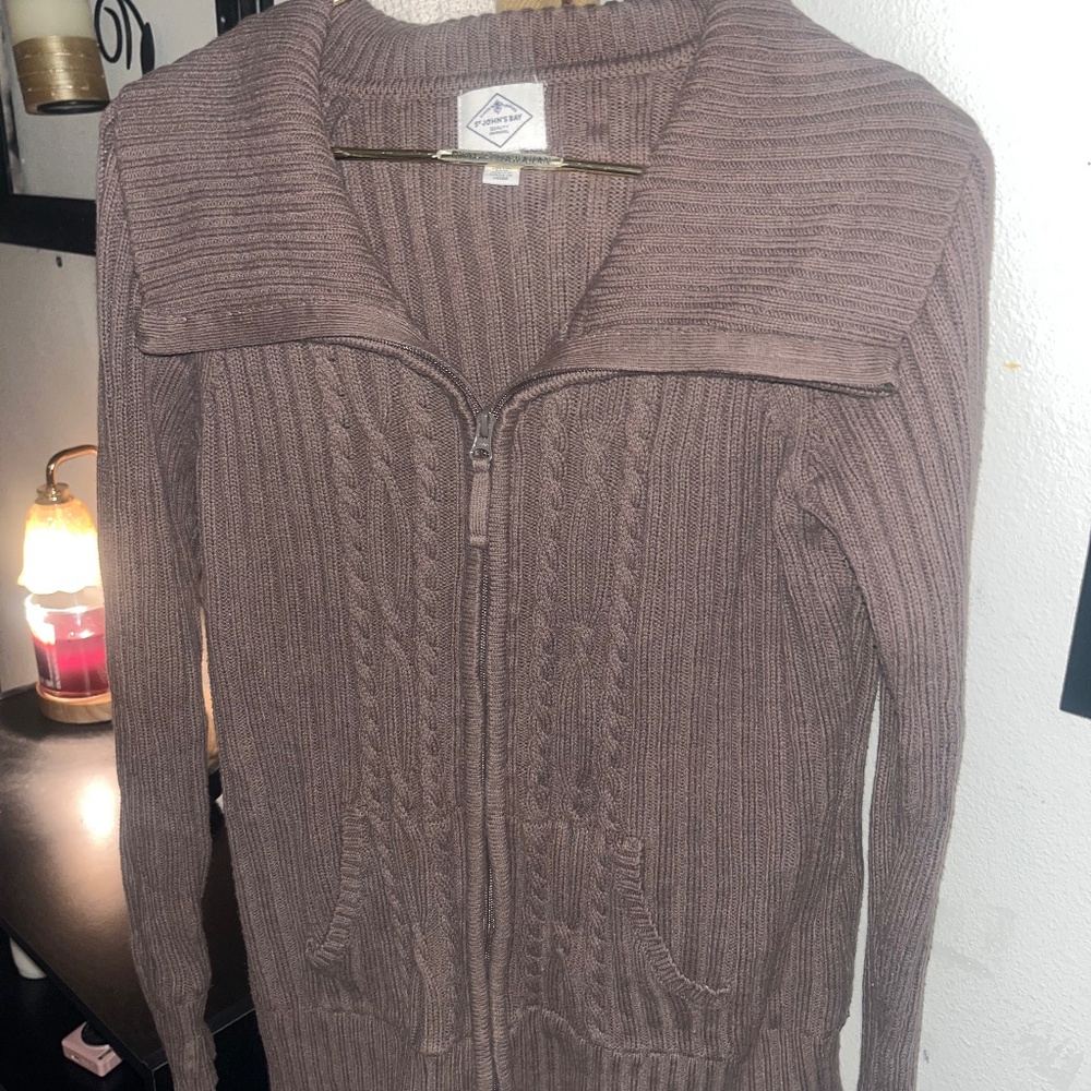 Y2k zip up sweater